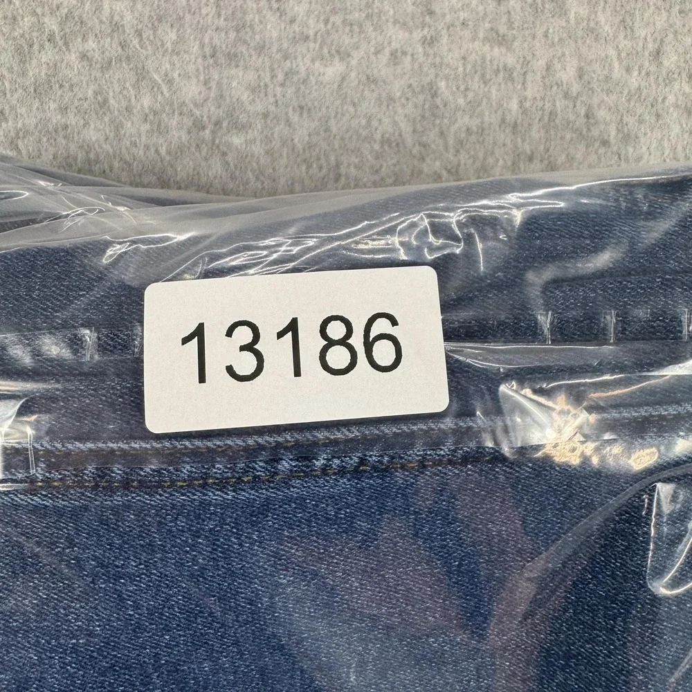 Banana Republic Jeans Mens 32x30 Blue Straight Fit Traveler Denim Casual NEW